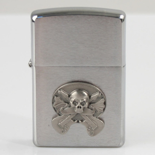 Zippo chrom gebürstet Emblem Guitar Skull 2002284